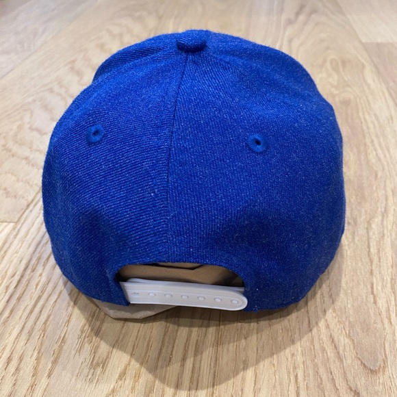 New Era 9Fifty Toronto Blue Jays SnapBack Hat - Picture 5 of 10
